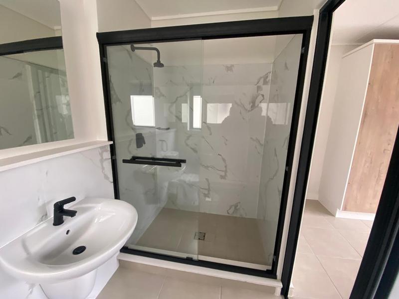 To Let 1 Bedroom Property for Rent in Richwood Western Cape